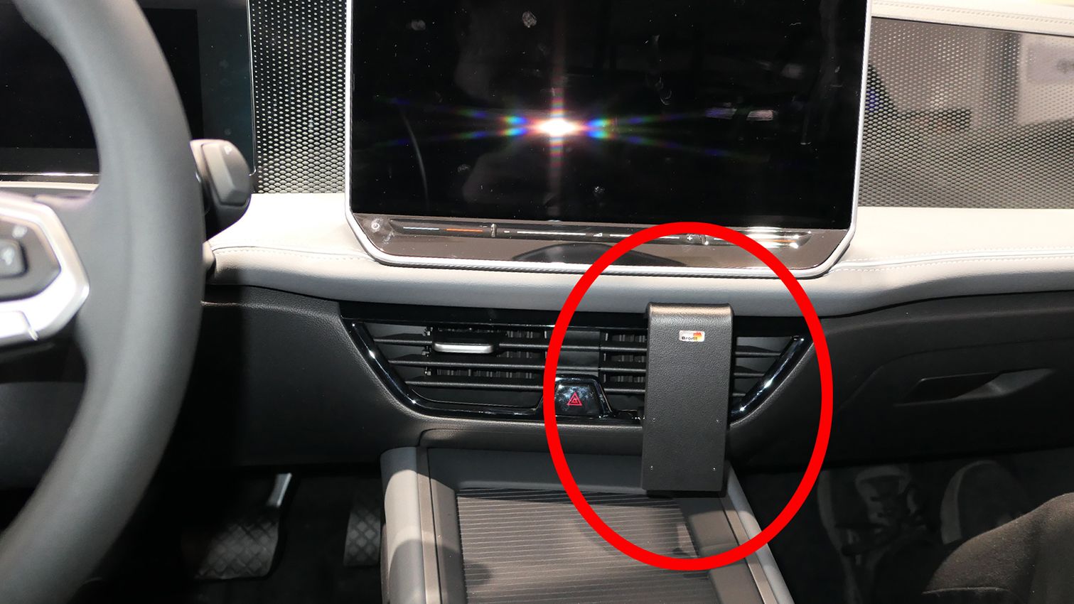 Proclip Volkswagen Passat 24- Center mount