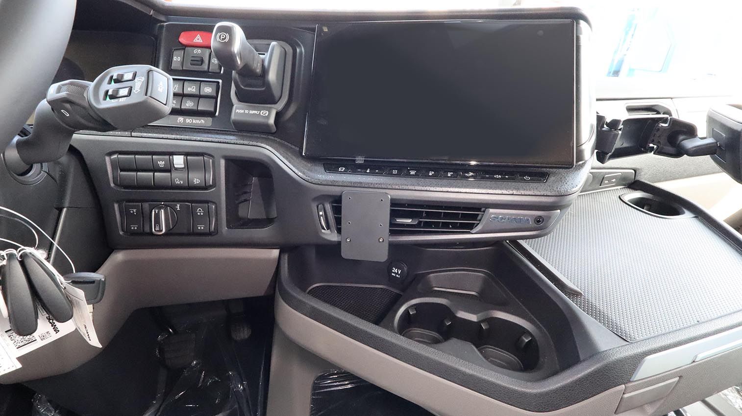 Proclip Scania R-series/ S-series 25- Center mount